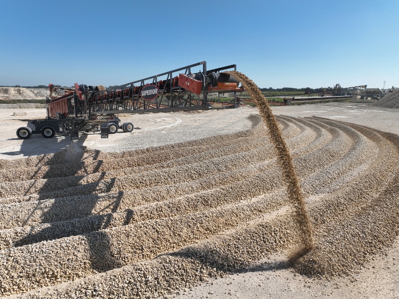 Central Texas Stone And Aggregate_Florence TX_TeleStacker Conveyor Windrows_24-06-2