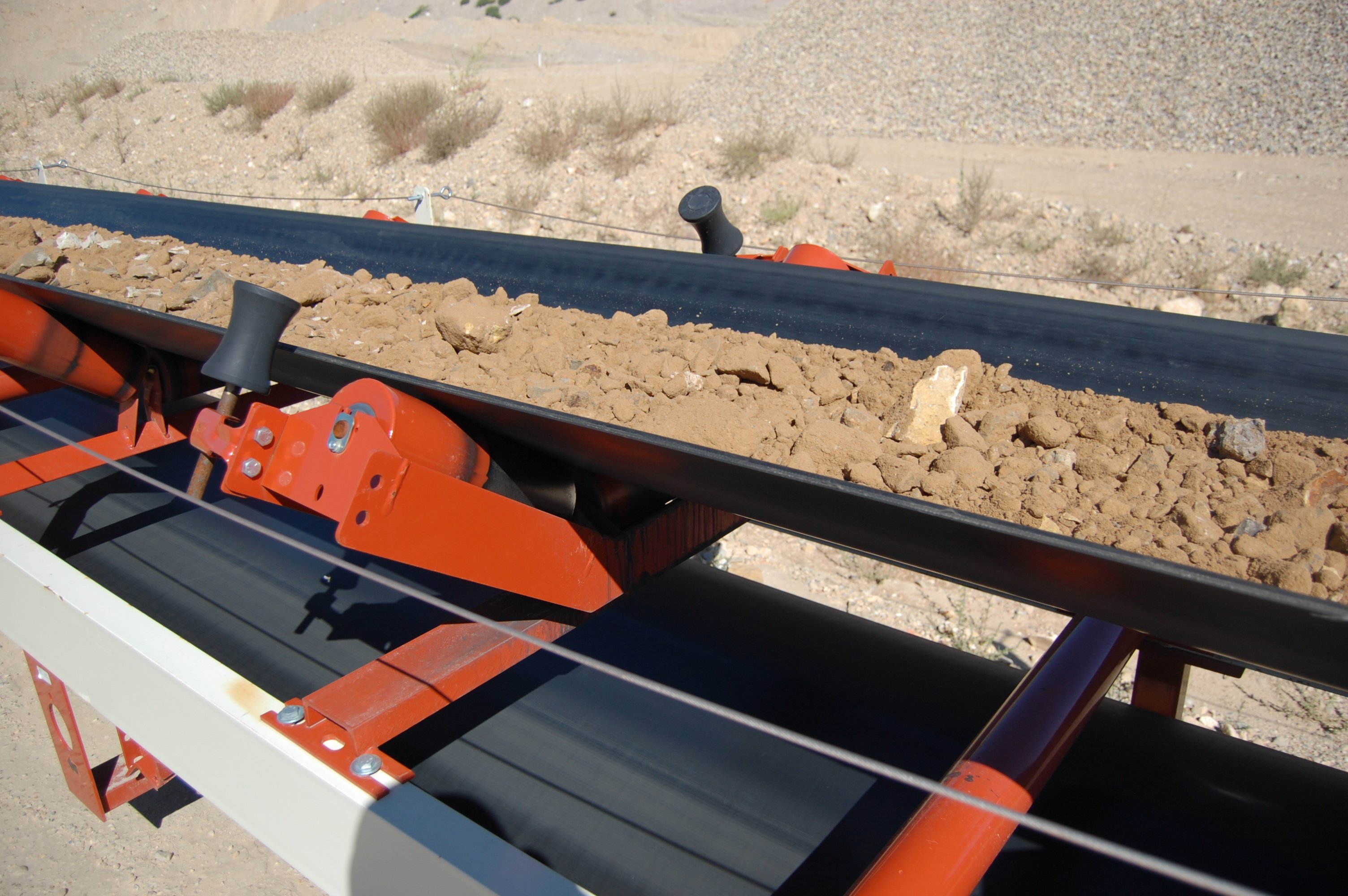 Training idlers Self Aligner Idlers in Application 1